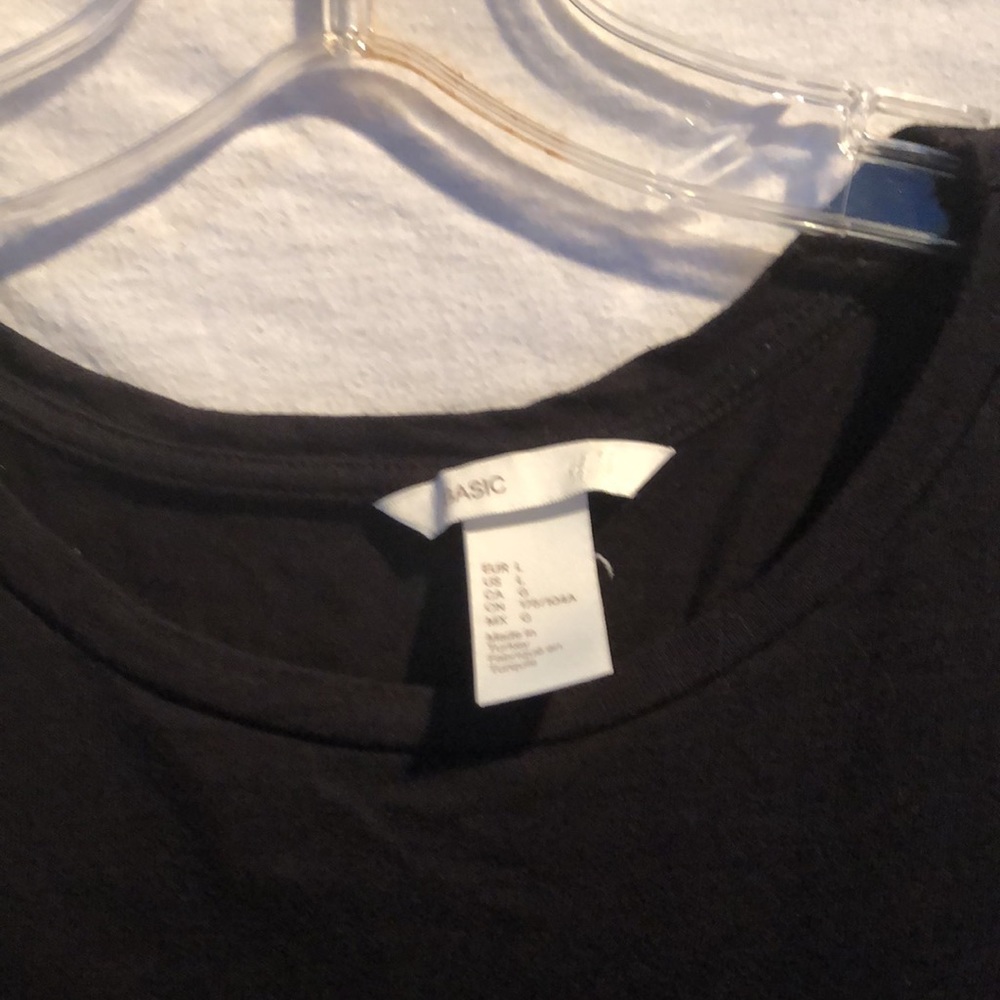 H&M Top - Picture 4 of 5